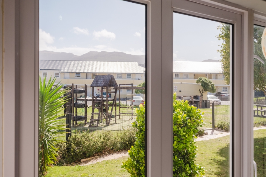 1 Bedroom Property for Sale in Sunnydale Western Cape